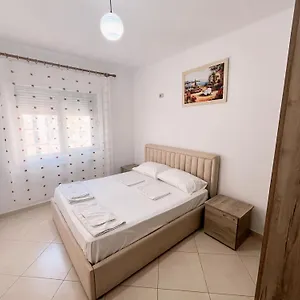 geralds-apartments.albaniahotels.org/